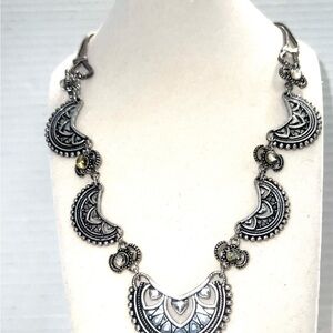 Bohemian Festival Tribal Medallion Pendant‎ Necklace Silver Tone Gem Accents